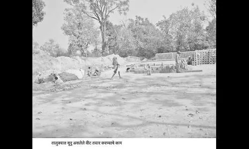 ढगाळ वातावरणामुळे वीट उत्पादक-मंजूर चिंतेत