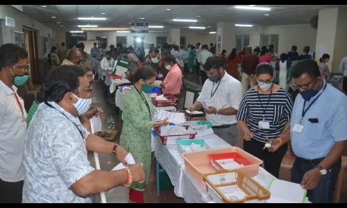 विरोधकांचा धुव्वा, भाजपचा झेंडा!