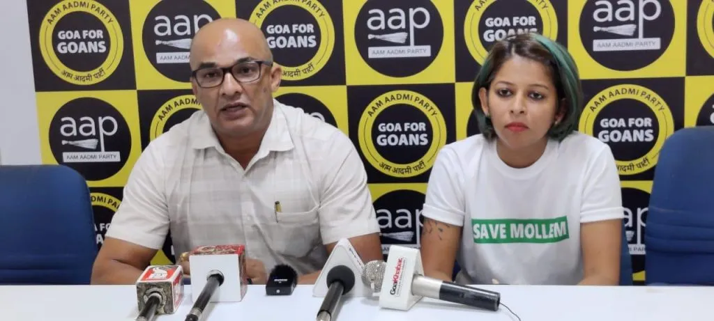 सरकारने निर्दोष युवकांना ताब्यात घेऊन आपली क्रूर वृत्ती दाखविली