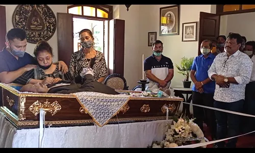 मिल्टन मार्कीस यांच्यावर शोकाकूल वातावरणात अंत्यसंस्कार