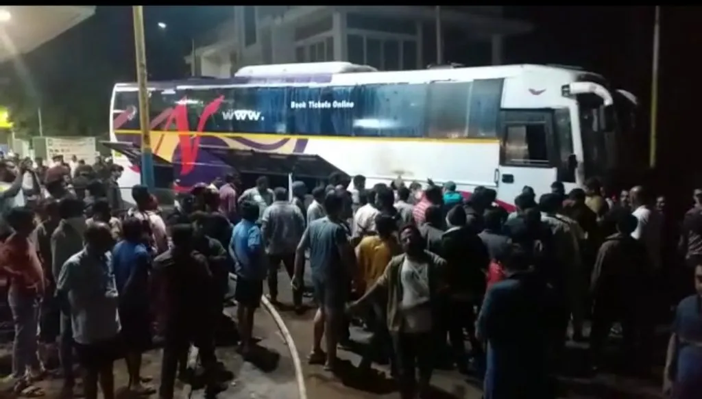 दापोलीत डिझेल भरण्यासाठी पेट्रोल पंपावर आलेल्या बसला लागली आग