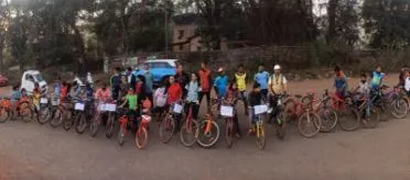 पर्यावरण रक्षण आणि आरोग्य जागृतीसाठी दापोलीकरांनी काढली सायकल फेरी