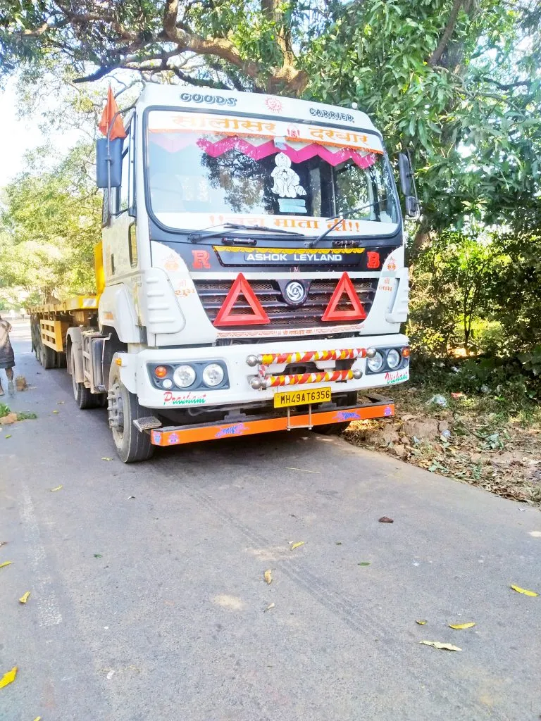 गुंजीजवळील अपघातात मोटारसायकलस्वार गंभीर