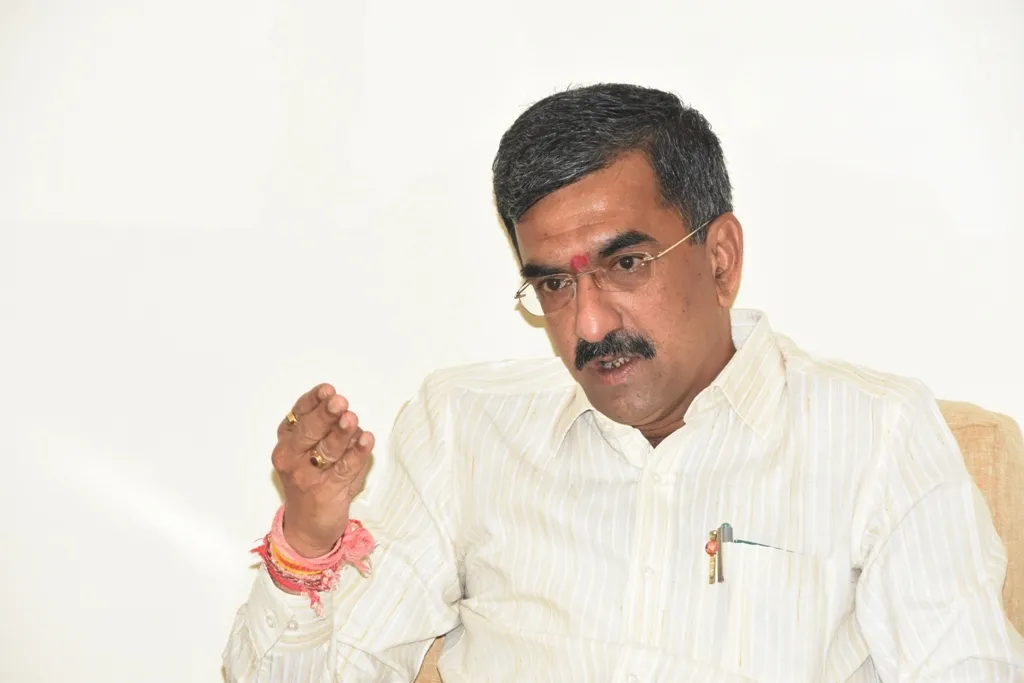 कोरोनाचा संसर्ग टाळण्यासाठी जयस्तंभ अभिवादन कार्यक्रमात गर्दी टाळा