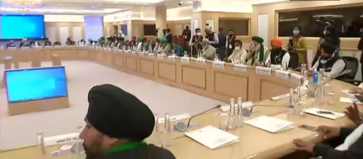 शेतकरी-सरकारमध्ये पाचवी बैठक सुरू; कायदा मागे घेण्यावर शेतकरी ठाम