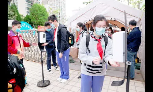 चीन : 15 नवे रुग्ण