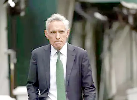 स्कॉट एटलस यांचा राजीनामा