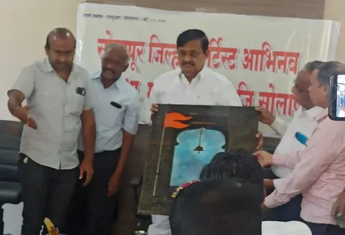 चित्रकलेच्या माध्यमातूनही सोलापूरची श्रीमंती वाढवता येईल : आ. सुभाष देशमुख
