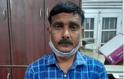 विद्युत ठेकेदारीचा परवाना देण्यासाठी 13 हजारांची लाच, शिपाई जेरबंद