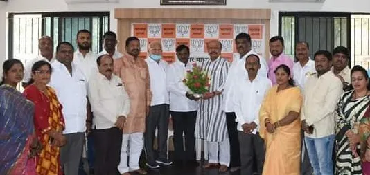 सांगली : भाजप गटनेतेपदी विनायक सिंहासने