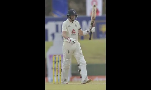 इंग्लंडचा 7 गडय़ांनी विजय