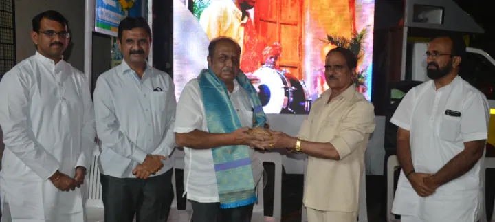 क्रांतिकारक हुतात्मा राजगुरू यांना पोवाड्यातून वंदन