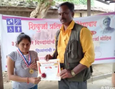 बुधगावच्या दोन दिव्यांग खेळाडूंनी सर केलं कळसुबाई शिखर