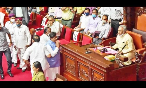 काँग्रेस सदस्यांच्या बहिष्कारात होरट्टींची सभापतीपदी निवड