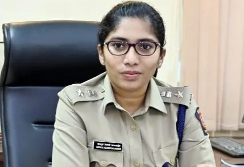 सोलापूर : पोलीस अधीक्षकांच्या वाहनावर अज्ञाताने भिरकावला दगड