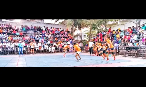 कबड्डी स्पर्धेत मुलीत वाळवा तर मुलात बेडकिहाळ संघ विजेता