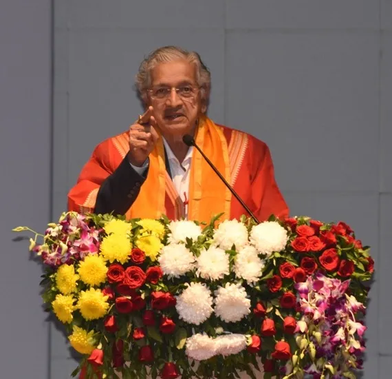 उद्योग आणि शैक्षणिक क्षेत्रांनी एकत्रित येऊन रोजगार निर्मितीवर भर द्यावा : सुभाष देसाई