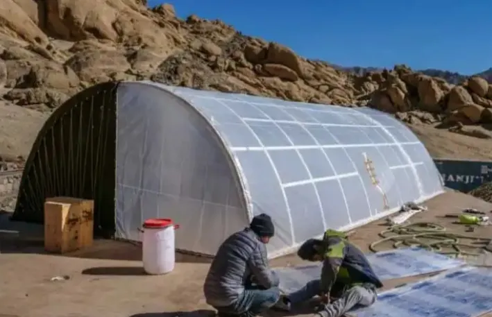 लडाखमध्ये जवानांसाठी उबदार सौरतंबू!