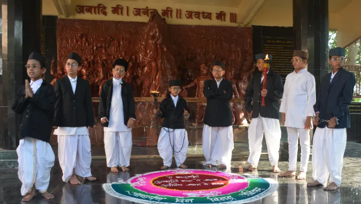 सावरकर स्मृतिदिन : होय मी आहे सावरकर….