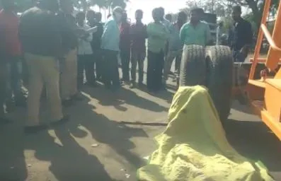 सुभाषनगर येथे अपघात, क्रेनखाली सापडून वृद्धा ठार