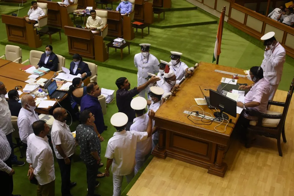 कोळसा खाण, म्हादईवरून विधानसभेत गदारोळ