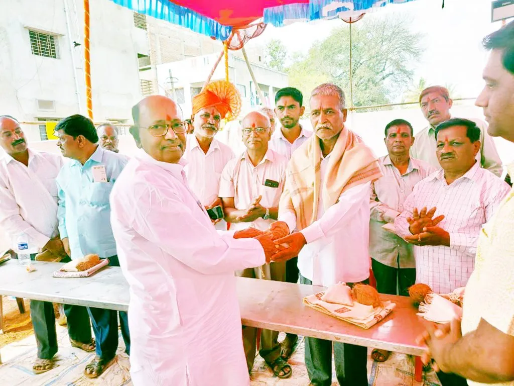 हिंडलगा महालक्ष्मी देवी यात्रा कमिटीचा कंग्राळकर कुटुंबीयांकडून गौरव