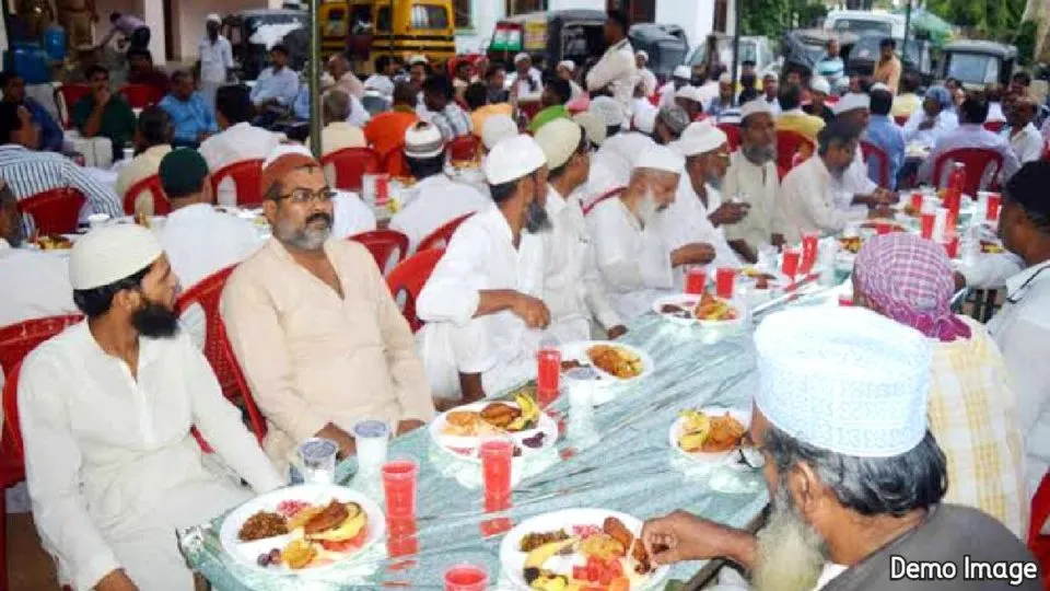 यूएईत रमजानच्या इफ्तार पार्ट्यांवर बंदी