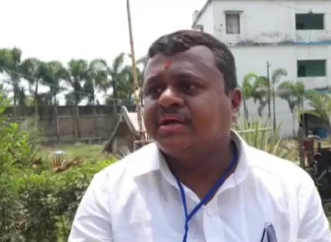 प. बंगाल : सौमेंदू अधिकारी यांच्या गाडीवर हल्ला; TMC नेत्यावर आरोप