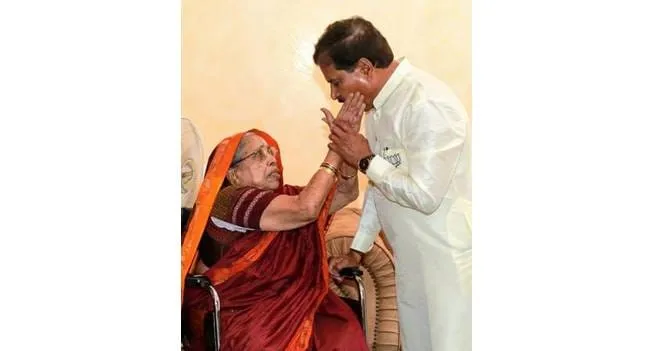 दिवंगत खासदार सुरेश अंगडी यांच्या मातोश्रींचे निधन