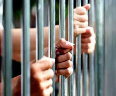 सांगली कारागृहातील कैदी हलविले