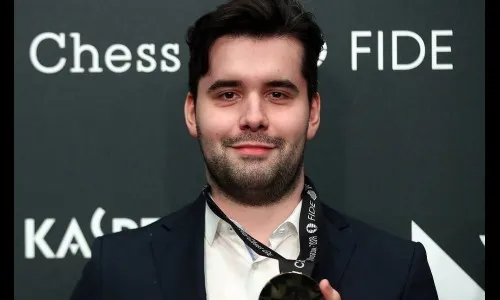 कँडिडेट्स स्पर्धेत नेपोमनियाची विजेता