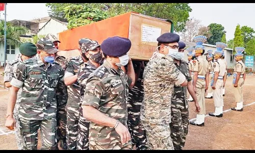 22 सुरक्षा जवान हुतात्मा