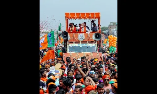 घुसखोर…सर्वसामान्य नागरिक…शरणार्थी