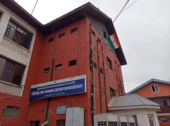 स्वातंत्र्यप्राप्तीनंतर ‘येथे’ पहिल्यांदाच फडकला तिरंगा