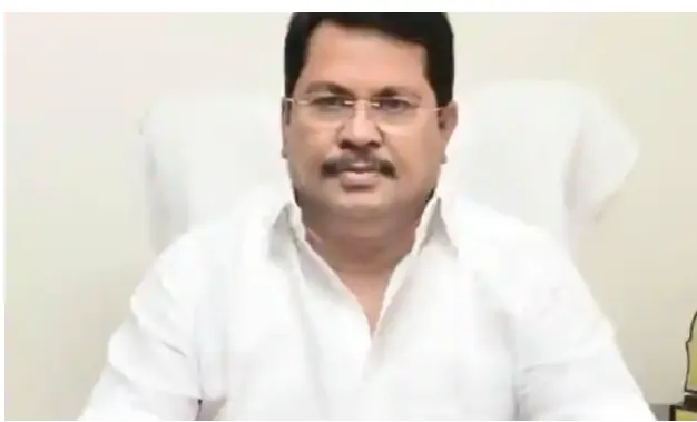 महाराष्ट्रात 3 आठवड्यांचा कडक लॉकडाऊन करावा : विजय वडेट्टीवार