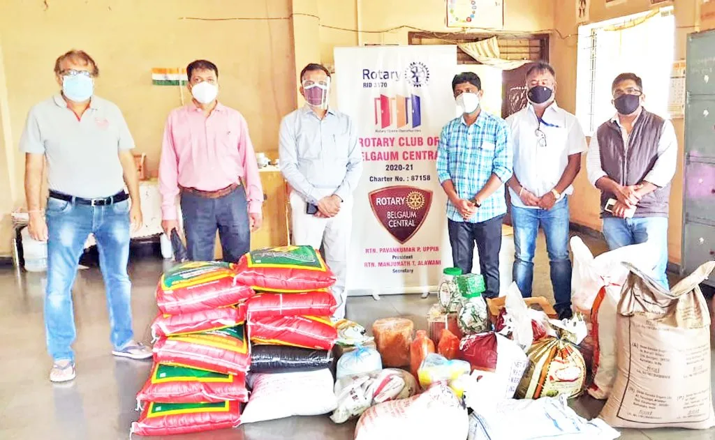 मनपा निवारा केंद्राला रोटरीतर्फे भरघोस मदत