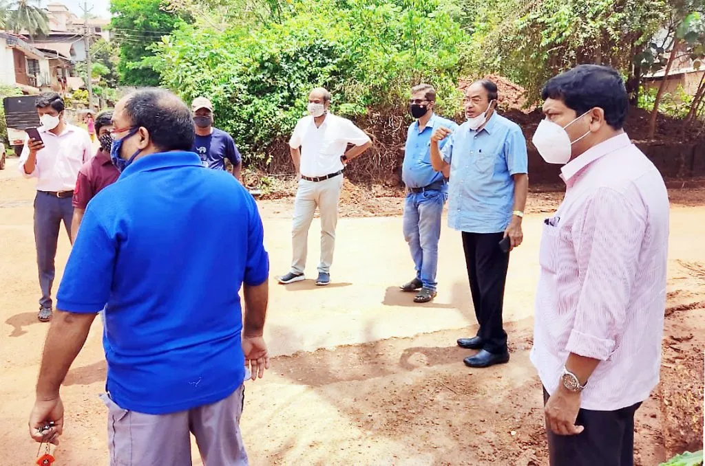 आमदार रवी नाईक यांनी घेतला मान्सूनपूर्व कामांचा आढावा