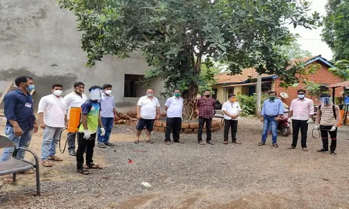 कोरोना संक्रमणामुळे दोडामार्गात सॅनिटायझर फवारणीला सुरुवात