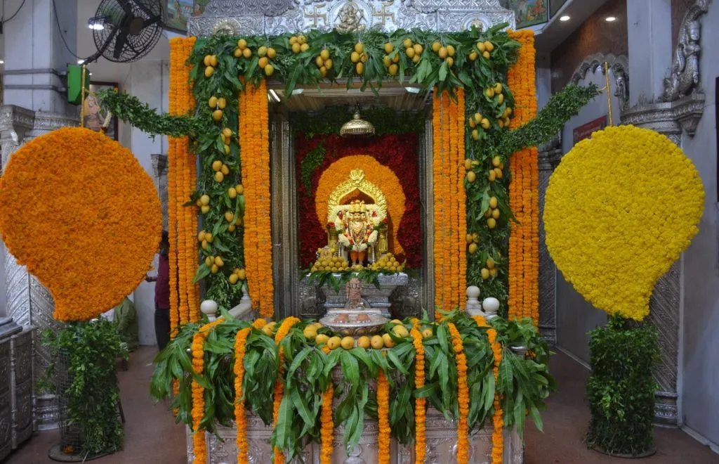 तिसऱ्या लाटेतून यशस्वीपणे लहान मुलांना बाहेर काढू : आमदार निलेश लंके