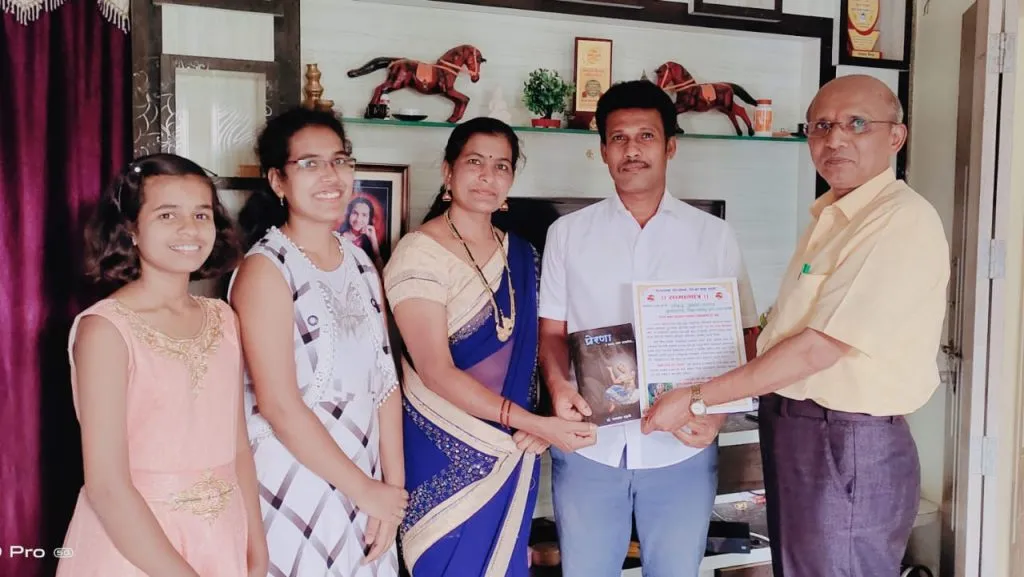 शिक्षण क्षेत्रातील उल्लेखनीय कार्याबद्दल संजय खरात यांचा सन्मान