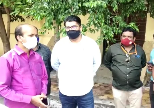 रहिमतपूर नगरपालिका करतेय सातारा का नाही?