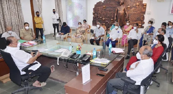 कोल्हापूरला ‘डेल्टा फ्लस’चा धोका, निर्बंध वाढणार : मंत्री मुश्रीफ