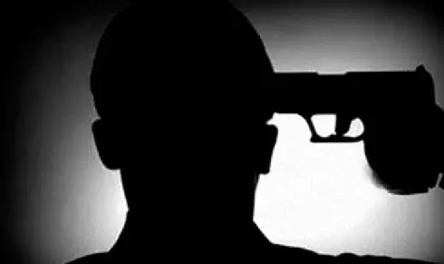 कोल्हापूर : हुपरीच्या चांदी उद्योजकाची स्वत: वर गोळी झाडून आत्महत्या