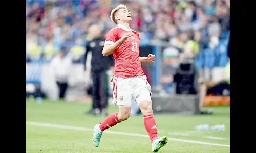 रशियाचा फुटबॉलपटू कोरोनाबाधित