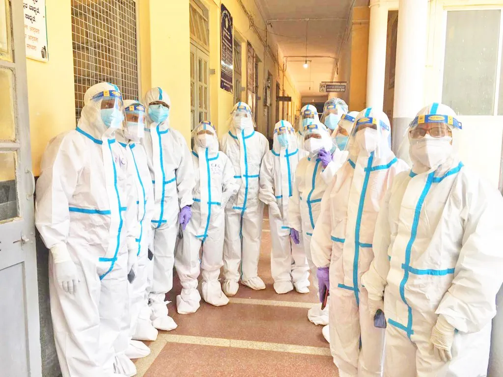 बिम्स्च्या सीईओंनीही घेतली कोरोनाबाधितांची भेट