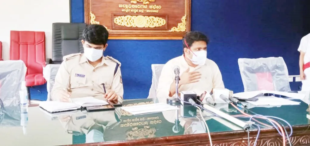 कारवार जिल्हय़ात बाधितांसाठी 16 कोविड केअर सेंटर सुरू