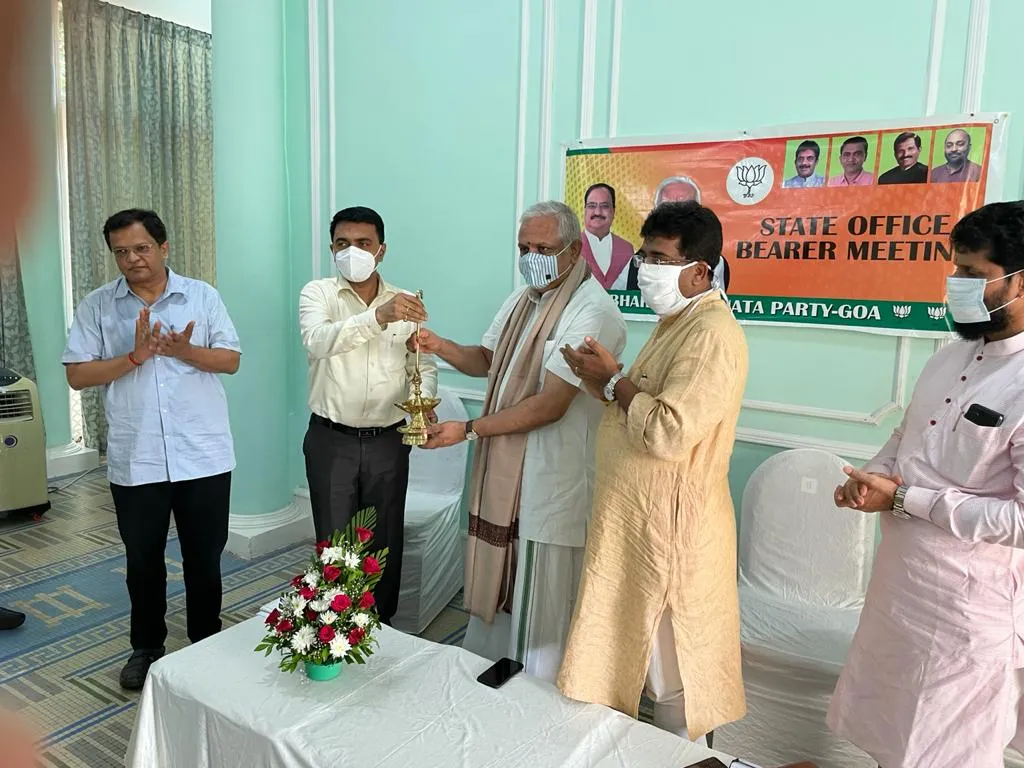 भाजपच्या आमदार, मंत्र्यांचे ‘रिपोर्ट कार्ड’