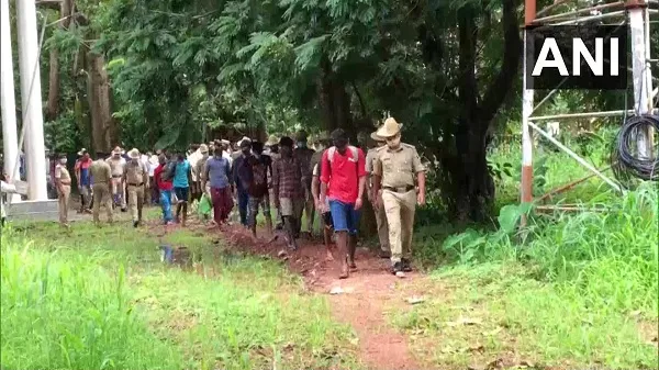 मंगळूर पोलिसांनी ३८ श्रीलंकन नागरिकांना केली अटक