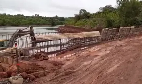 रत्नागिरी (गुहागर) : गेली दोन वर्षे रखडलेला मोडका घर पूल वेळेआधी पूर्ण