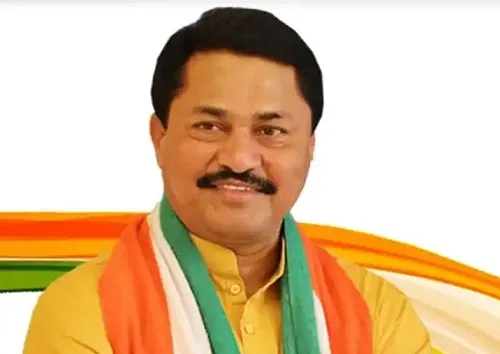 ”पंजा फक्त टायगरकडे असतो अन् तो आता काँग्रेसमय झाला आहे”